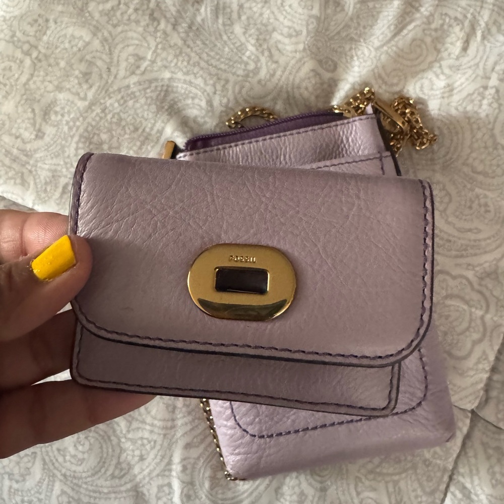Lavender Leather Crossbody Bag - Picture 8 of 9